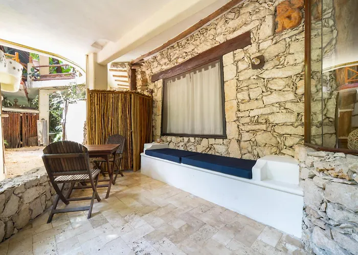 Hidden Cenote Sanctuary Sacbe - 2br On 5th Ave Playa del Carmen
